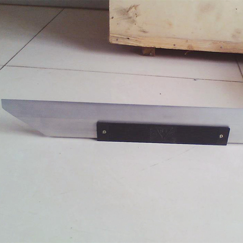 Preberite več o aluminijastih vladarjih