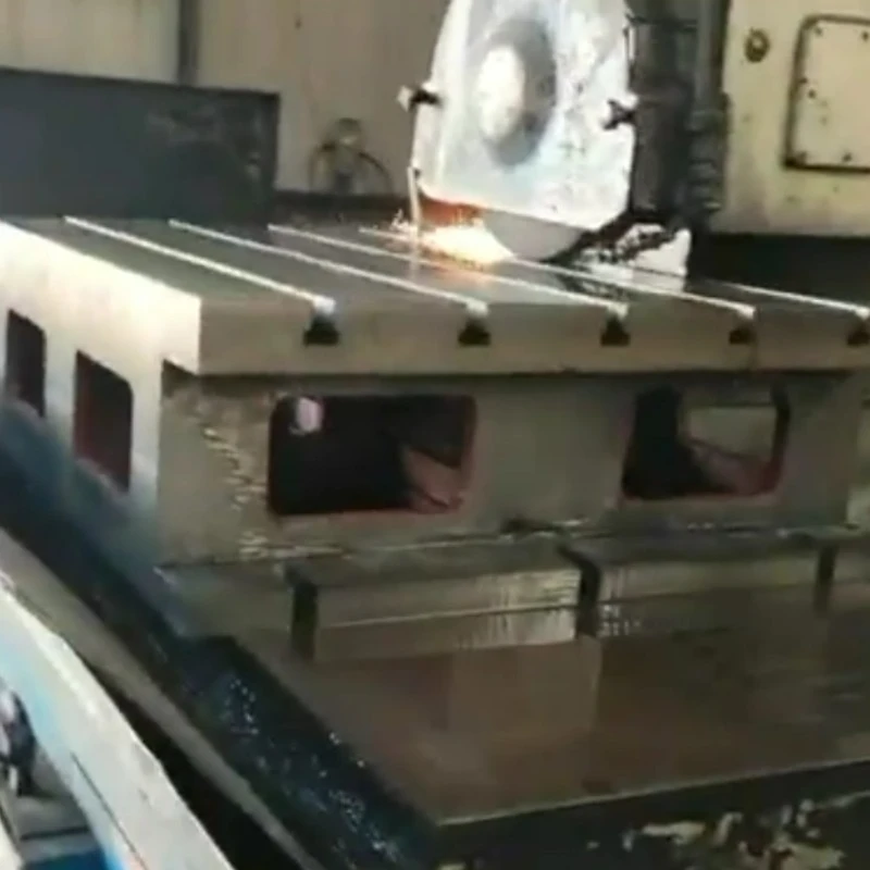 Video posnetki obdelave T režo iz litega železa kvadratnih škatel